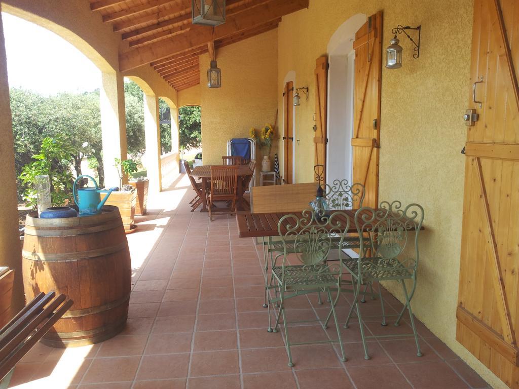 Hotel Mas De Courreges Saint-Hippolyte-du-Fort Exterior foto