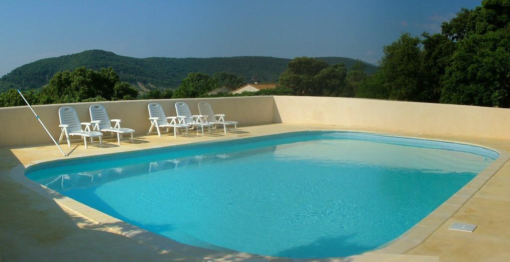 Hotel Mas De Courreges Saint-Hippolyte-du-Fort Exterior foto