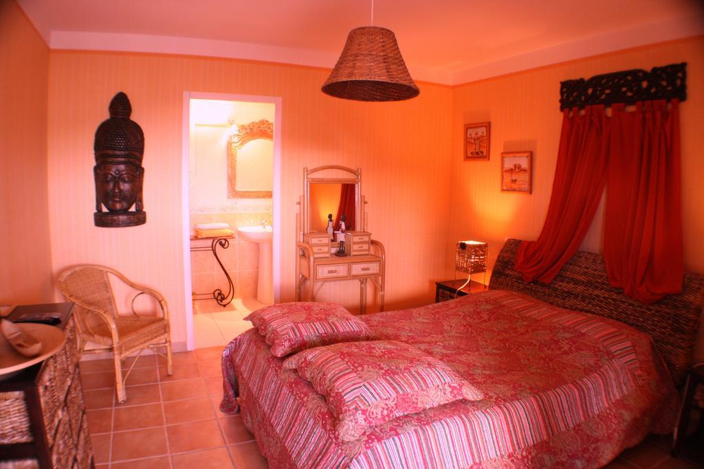 Hotel Mas De Courreges Saint-Hippolyte-du-Fort Zimmer foto